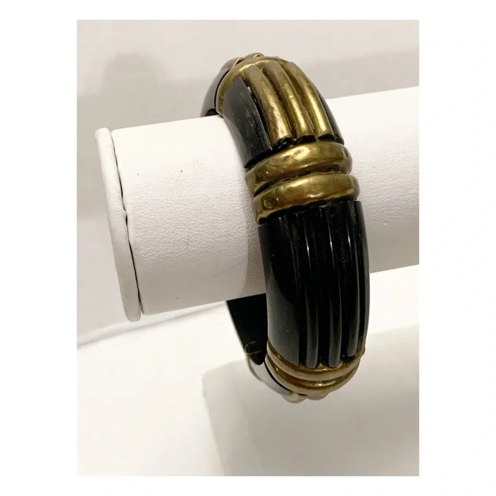 Vintage boho brass and acrylic? Unique Ribbed bangle bracelet SMALL